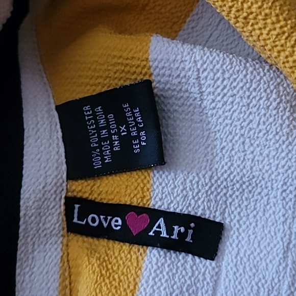 Love Ari stripes button-down blouse 1X - Picture 3 of 3